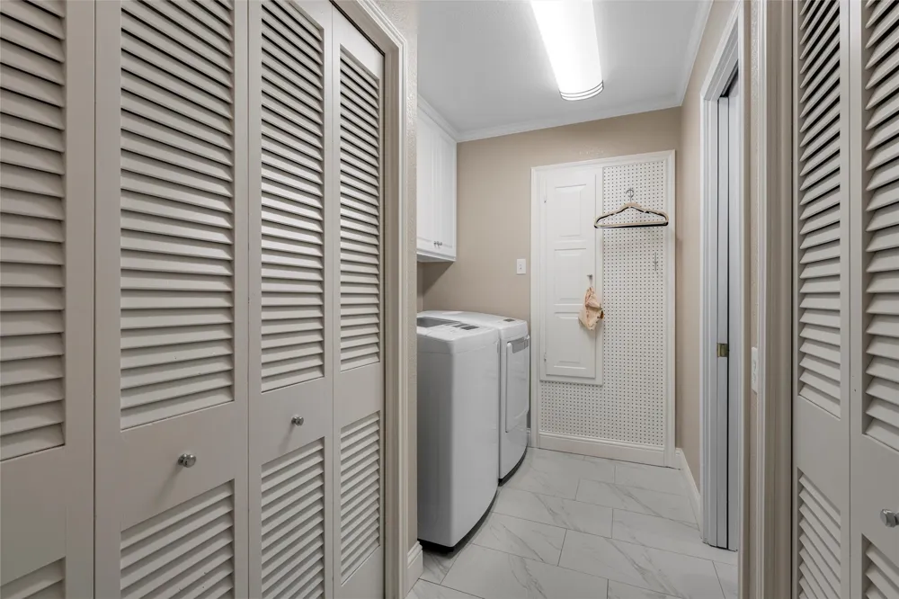 1300 Circlewood Drive Woodway, TX 76712