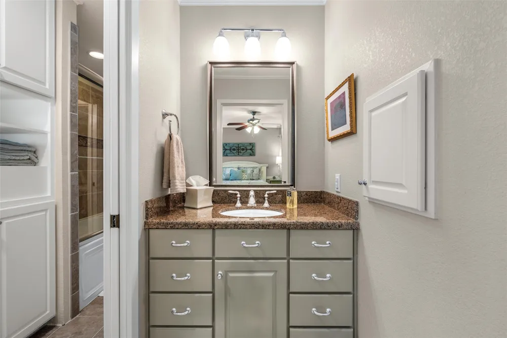 1300 Circlewood Drive Woodway, TX 76712