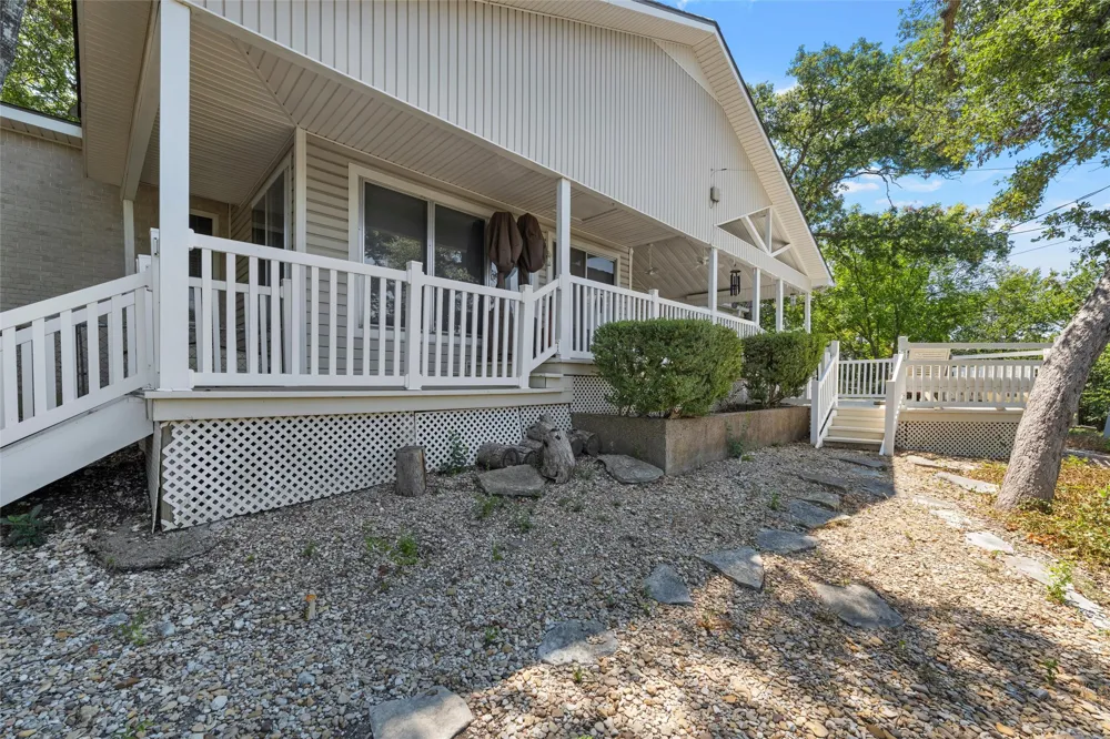 1300 Circlewood Drive Woodway, TX 76712