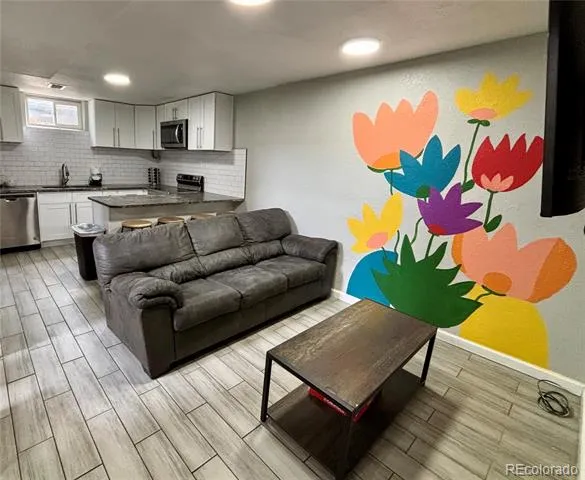 7020 Avrum Drive Denver, CO 80221