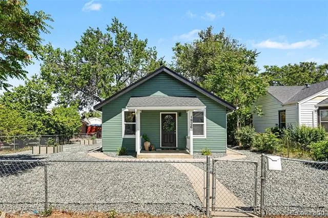 1926 Hanover Street Aurora, CO 80010