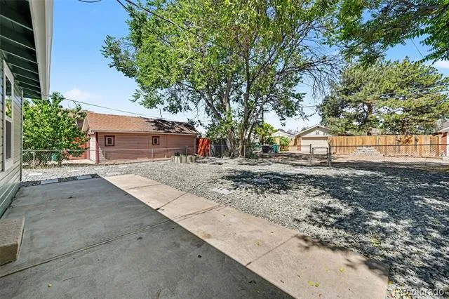 1926 Hanover Street Aurora, CO 80010