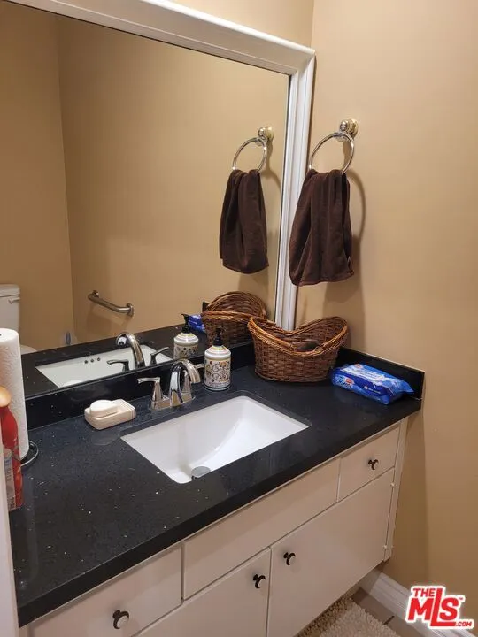 165 SWALL DRIVE #204 Beverly Hills, CA 90211