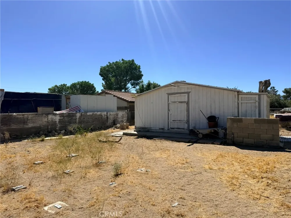 8283 Langdon Hesperia, CA 92345