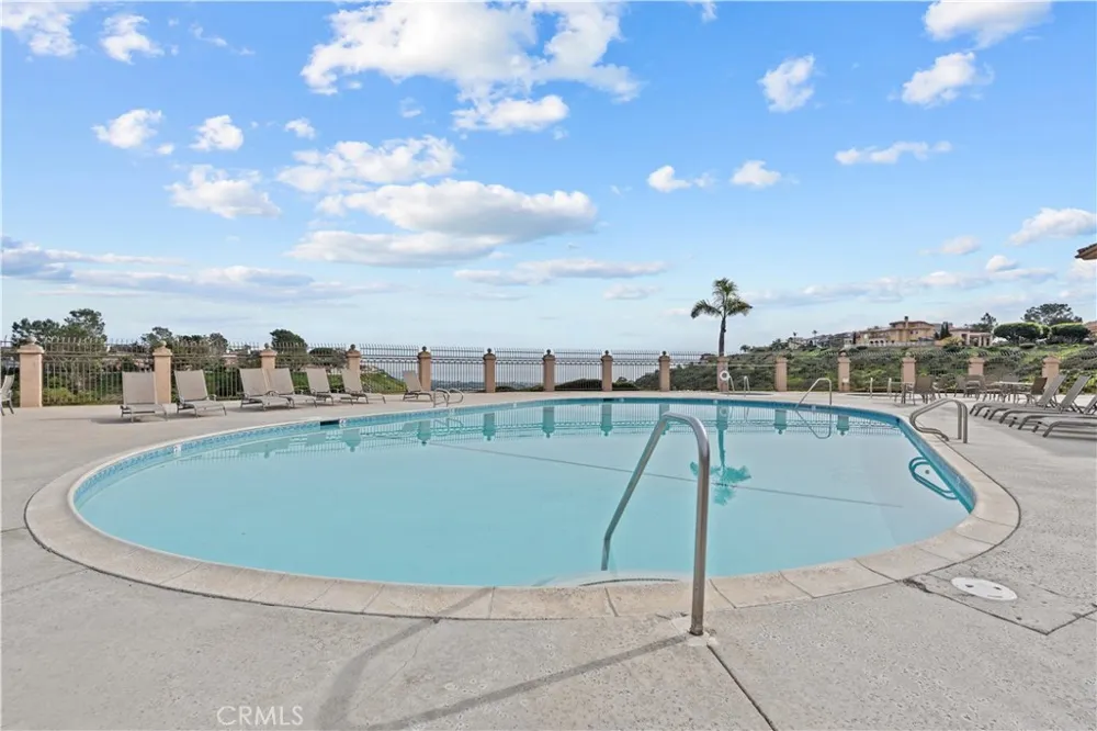 22711 Las Brisas Laguna Niguel, CA 92677