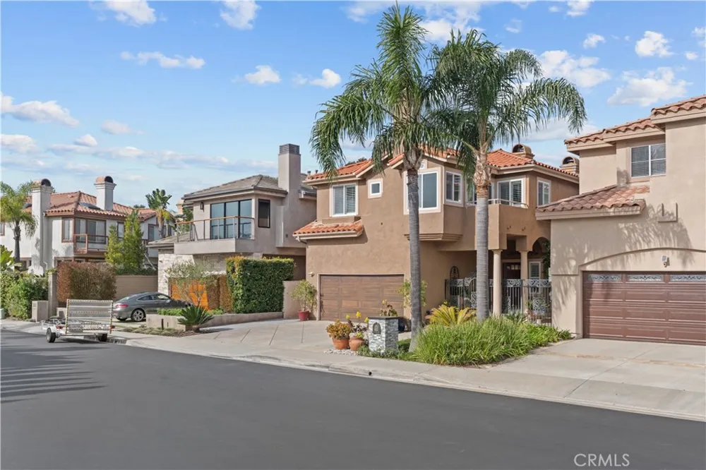 22711 Las Brisas Laguna Niguel, CA 92677