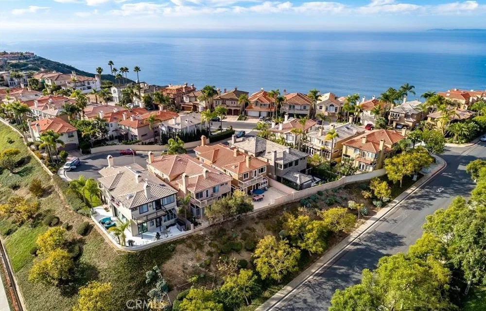 22711 Las Brisas Laguna Niguel, CA 92677