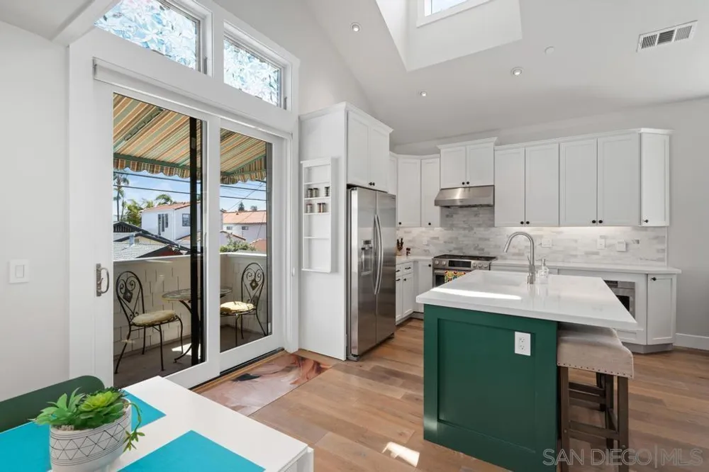 851 C Ave. Coronado, CA 92118