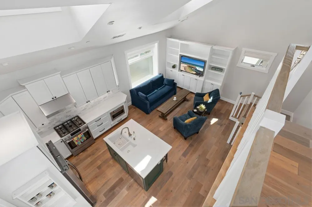 851 C Ave. Coronado, CA 92118
