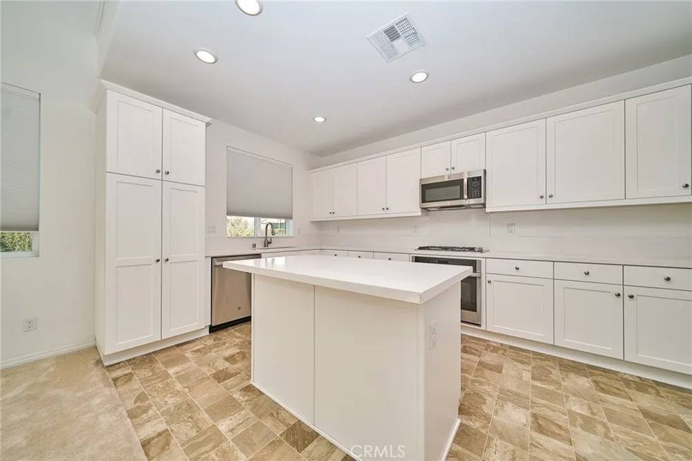 16378 Embark Way Chino, CA 91708