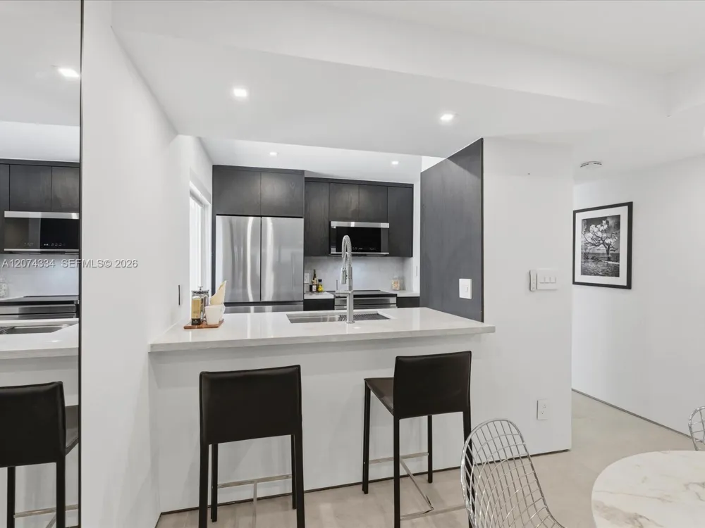 2945 Bridgeport Ave #E Coconut Grove, FL 33133