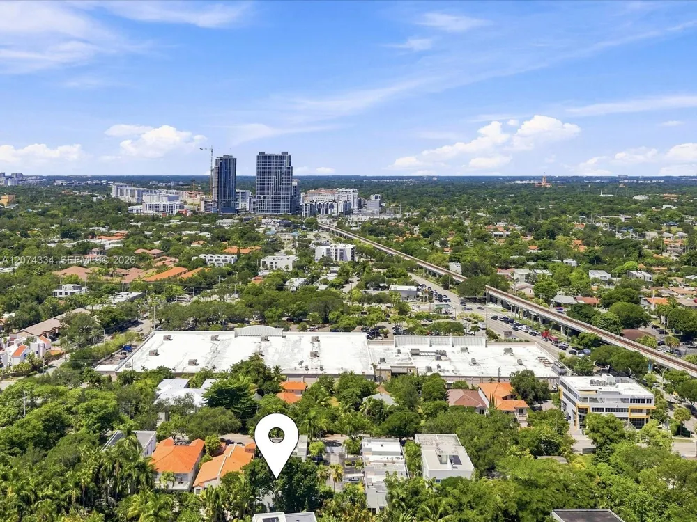 2945 Bridgeport Ave #E Coconut Grove, FL 33133