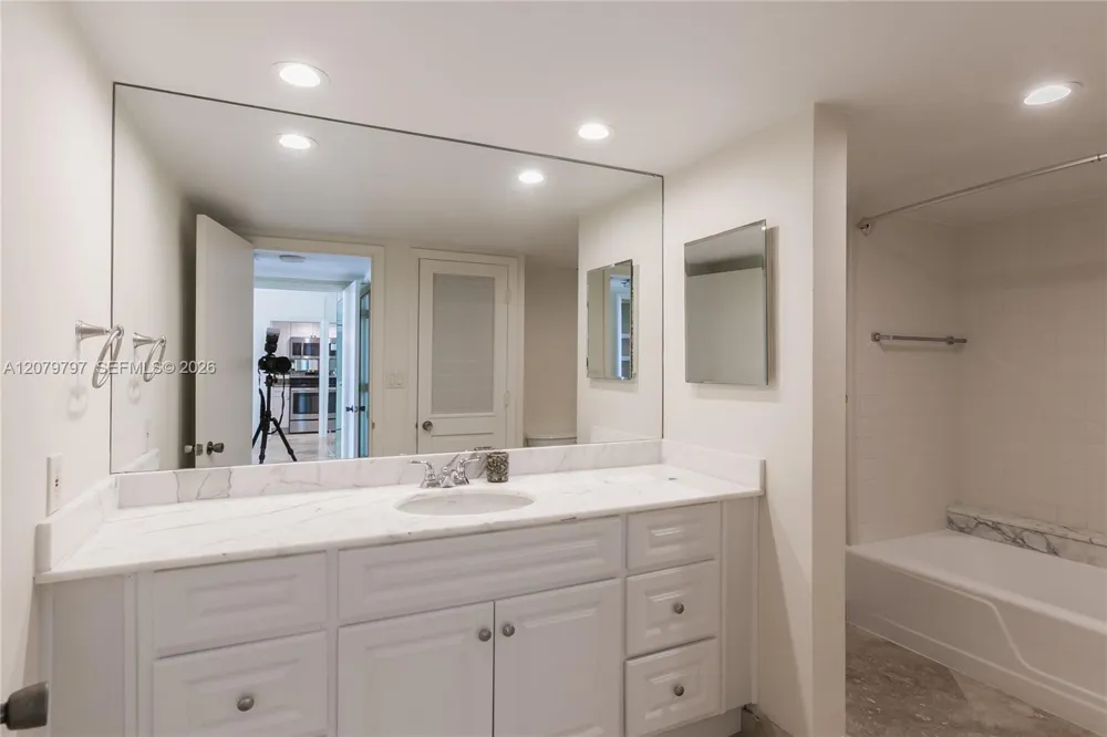 2100 S Ocean Ln #904 Fort Lauderdale, FL 33316