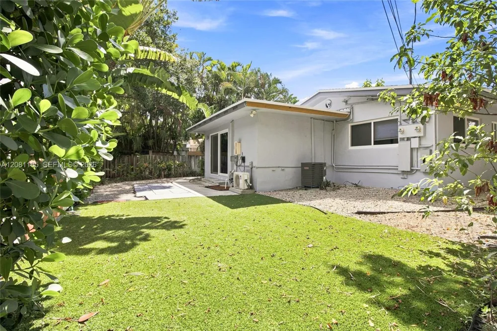 1621 NE 25th St #1621 Wilton Manors, FL 33305