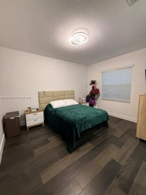 692 NW 170th Ter Pembroke Pines, FL 33028