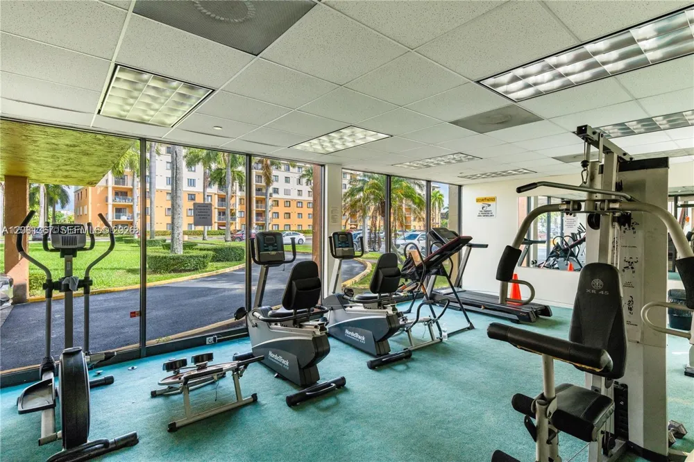 9360 Fontainebleau Blvd #612 Miami, FL 33172