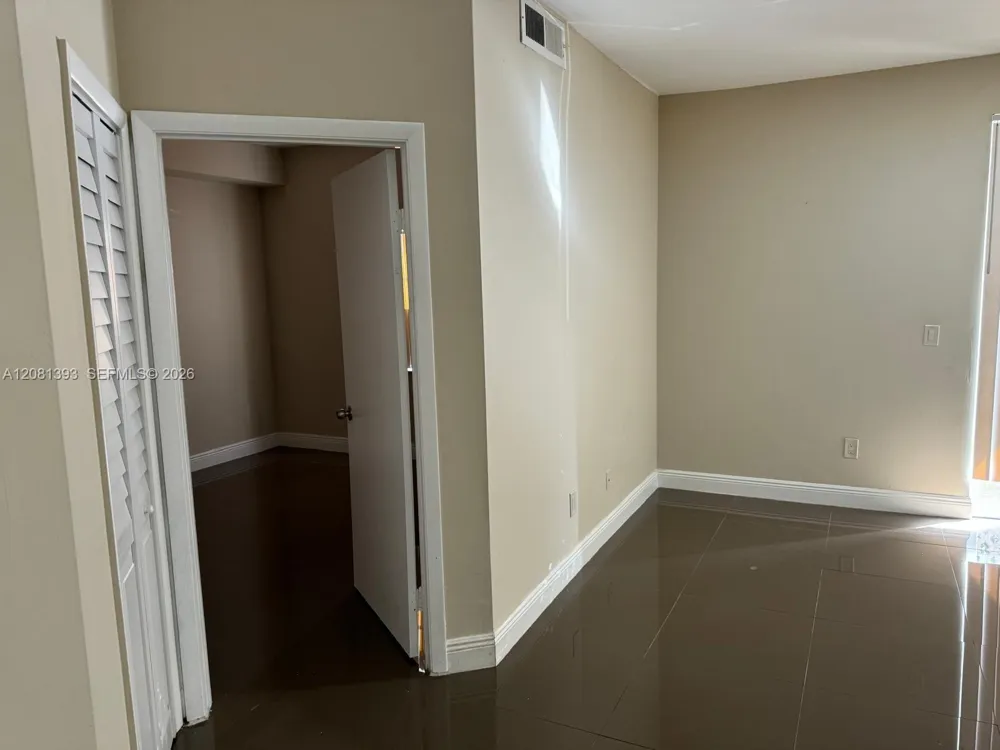 18324 NW 68th Ave #B Hialeah, FL 33015