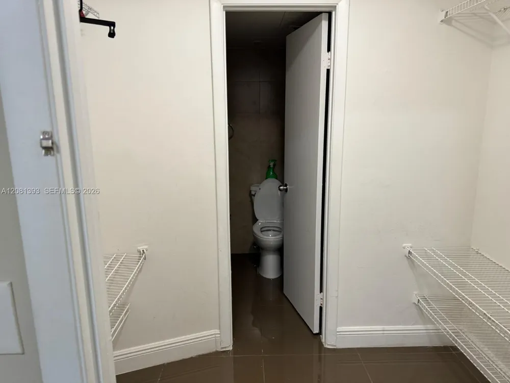 18324 NW 68th Ave #B Hialeah, FL 33015