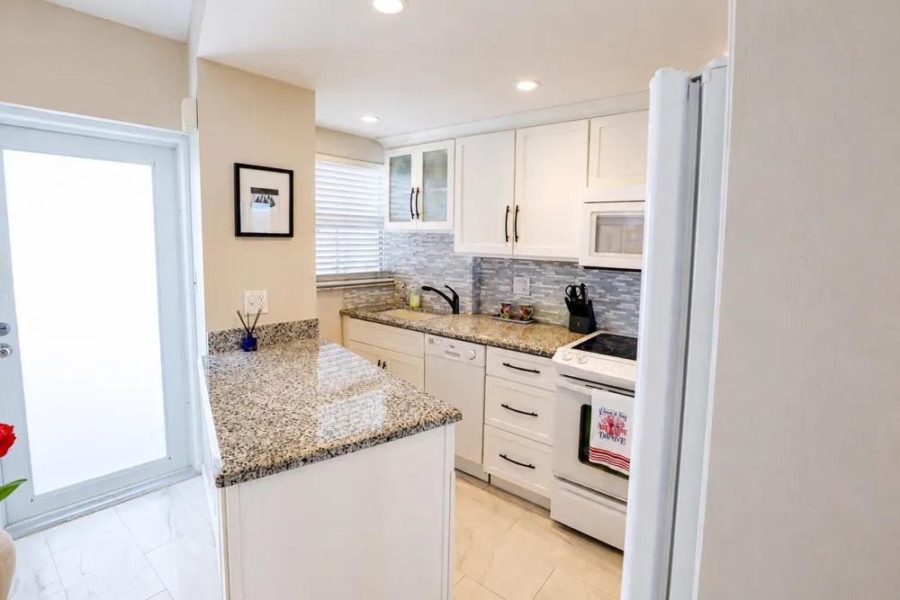 710 OCEAN BOULEVARD #1205 Pompano Beach, FL 33062