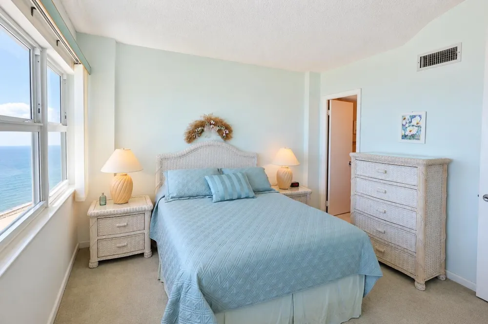 710 OCEAN BOULEVARD #1205 Pompano Beach, FL 33062