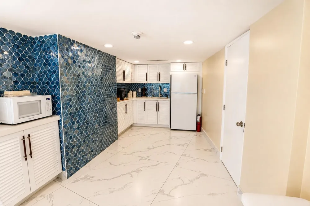 710 OCEAN BOULEVARD #1205 Pompano Beach, FL 33062