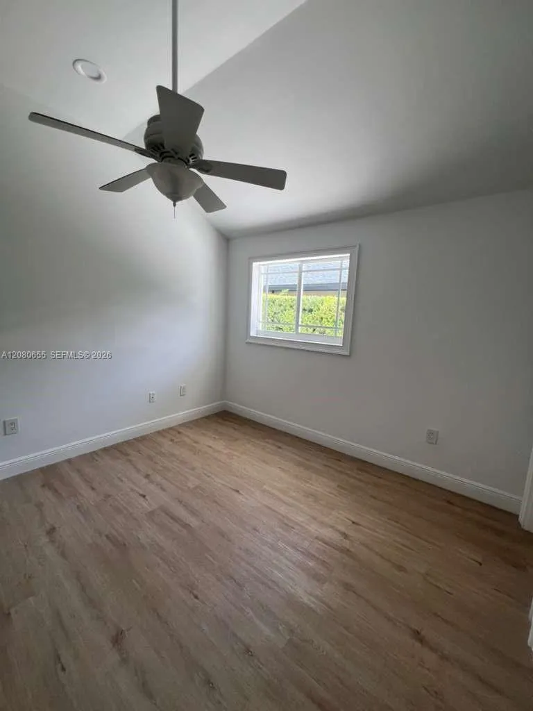 211 SW 29th Rd Miami, FL 33129