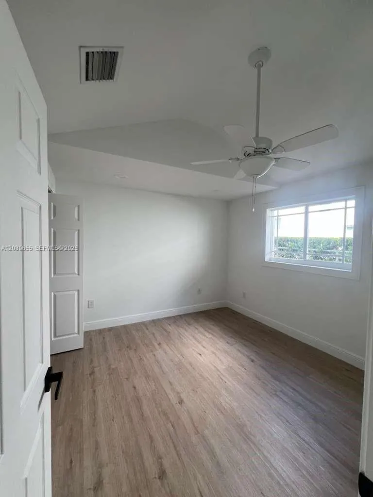 211 SW 29th Rd Miami, FL 33129