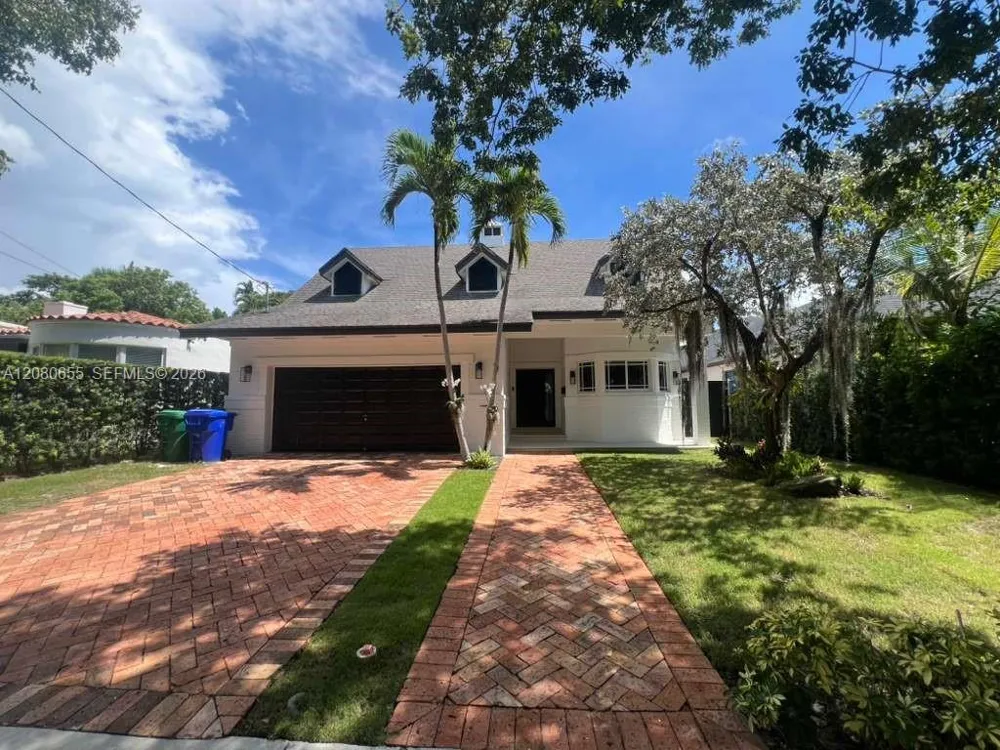 211 SW 29th Rd Miami, FL 33129
