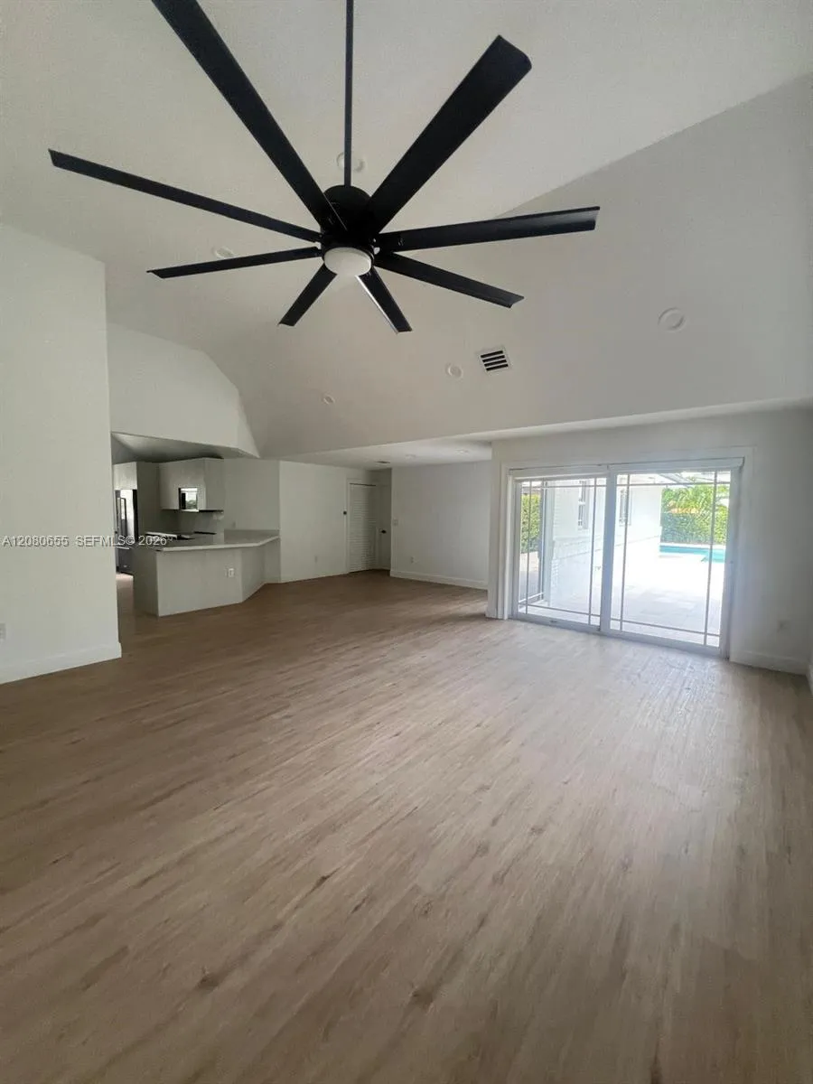 211 SW 29th Rd Miami, FL 33129