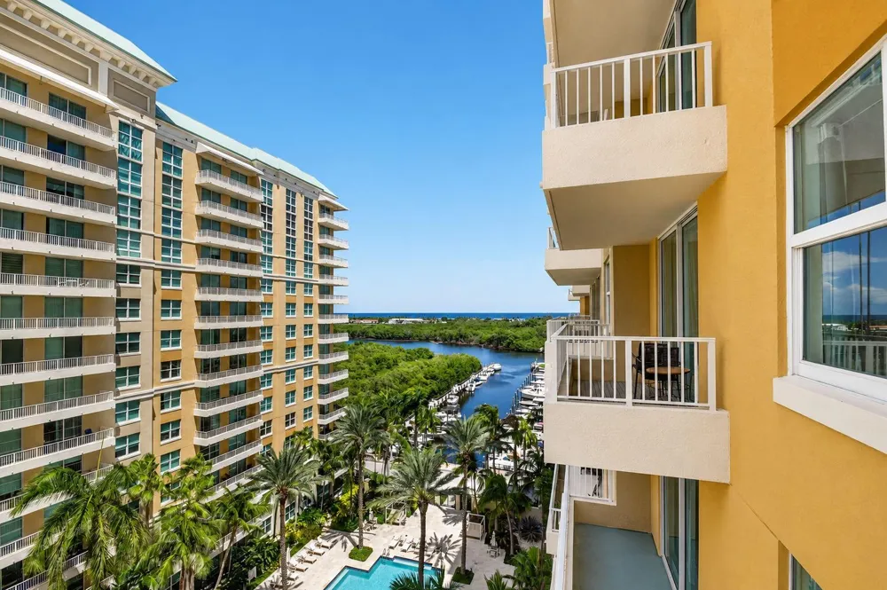 625 Casa Loma Boulevard #1009 Boynton Beach, FL 33435