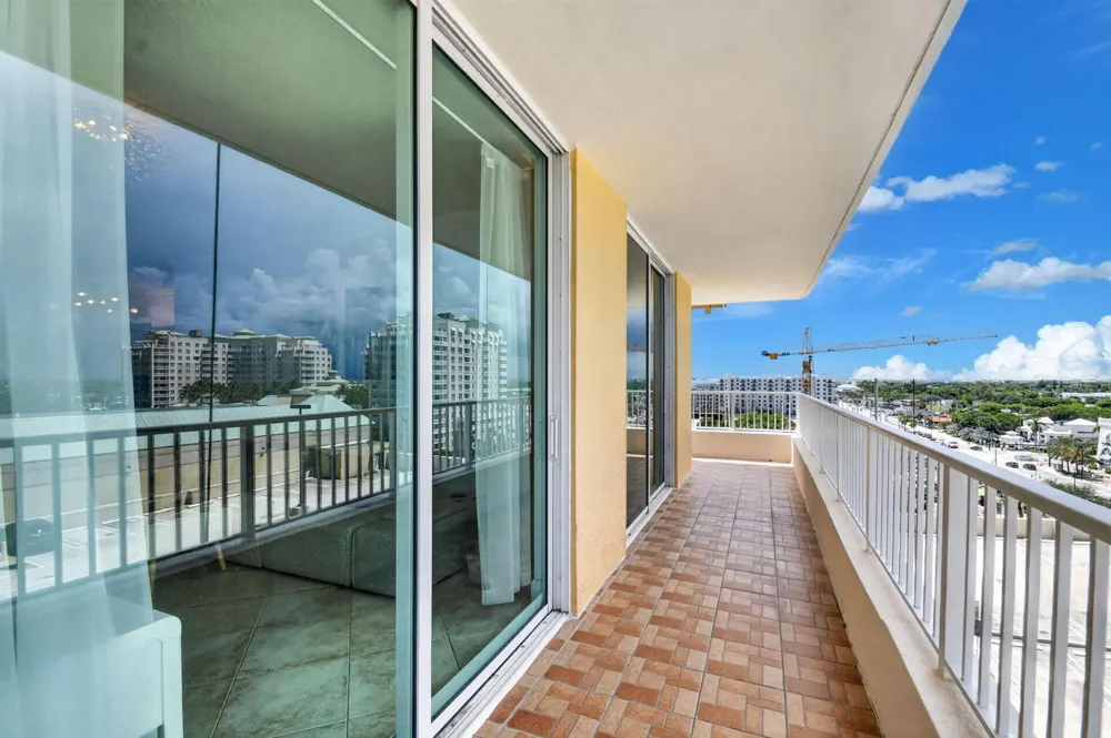 625 Casa Loma Boulevard #1009 Boynton Beach, FL 33435