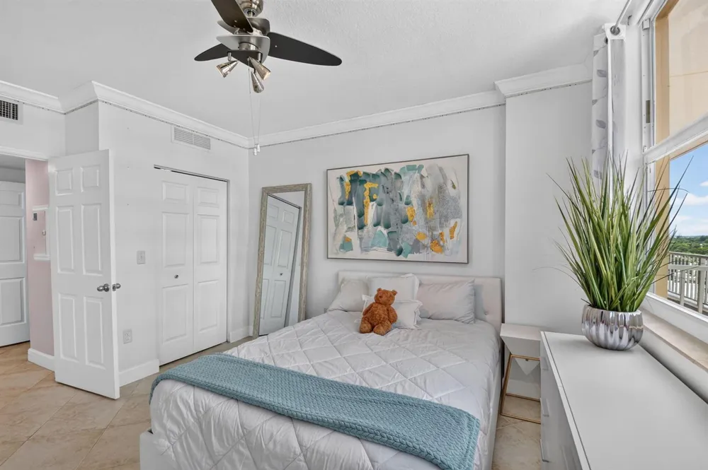 625 Casa Loma Boulevard #1009 Boynton Beach, FL 33435