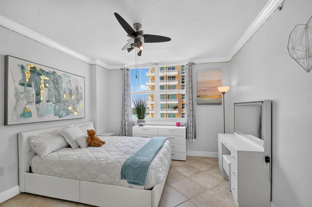 625 Casa Loma Boulevard #1009 Boynton Beach, FL 33435