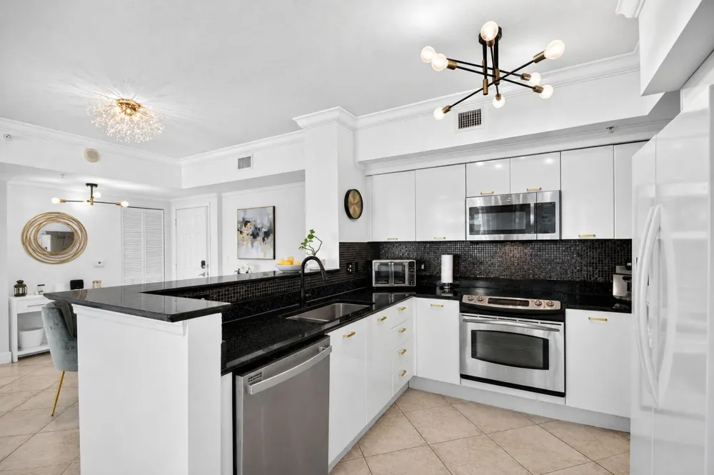 625 Casa Loma Boulevard #1009 Boynton Beach, FL 33435