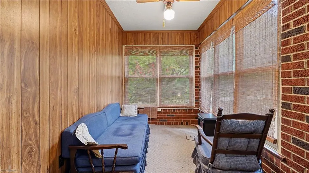 876 Brooklyn Avenue Ramseur, NC 27316