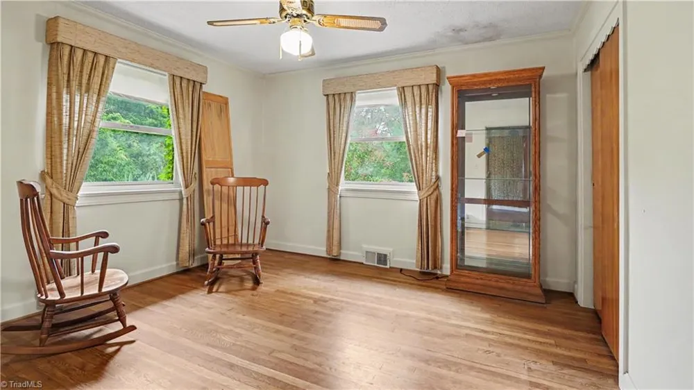 876 Brooklyn Avenue Ramseur, NC 27316