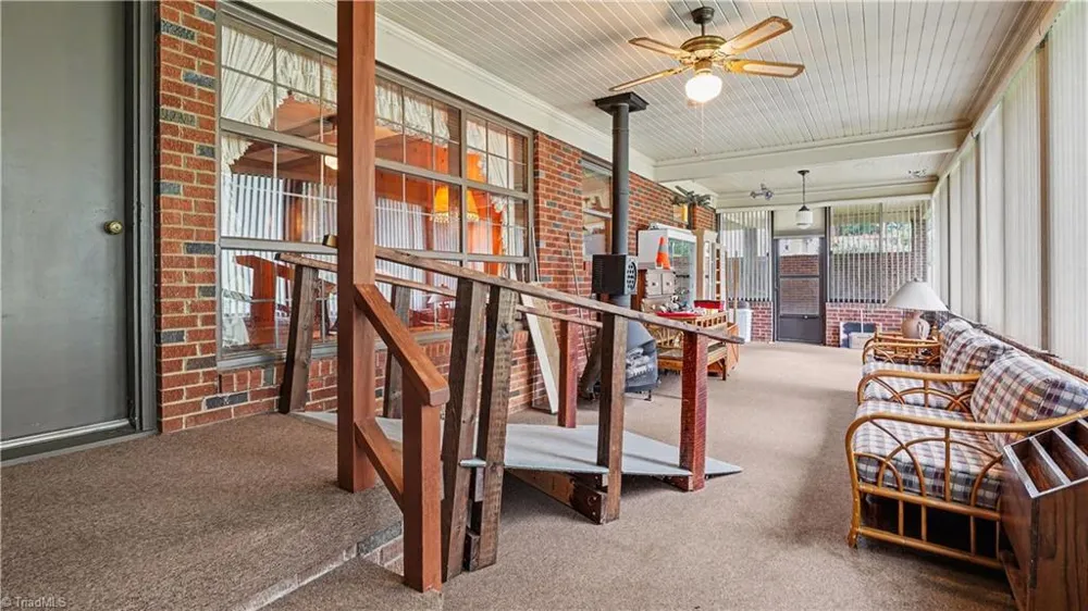 876 Brooklyn Avenue Ramseur, NC 27316