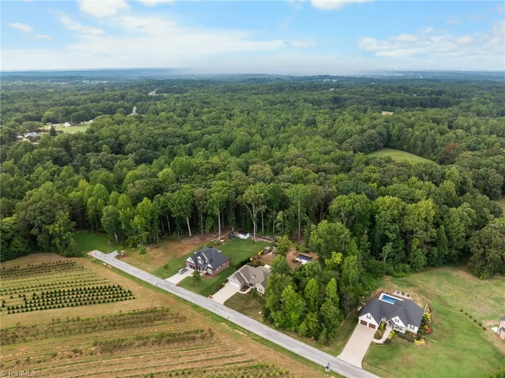 182 Belle Arbor Drive Winston-Salem, NC 27107