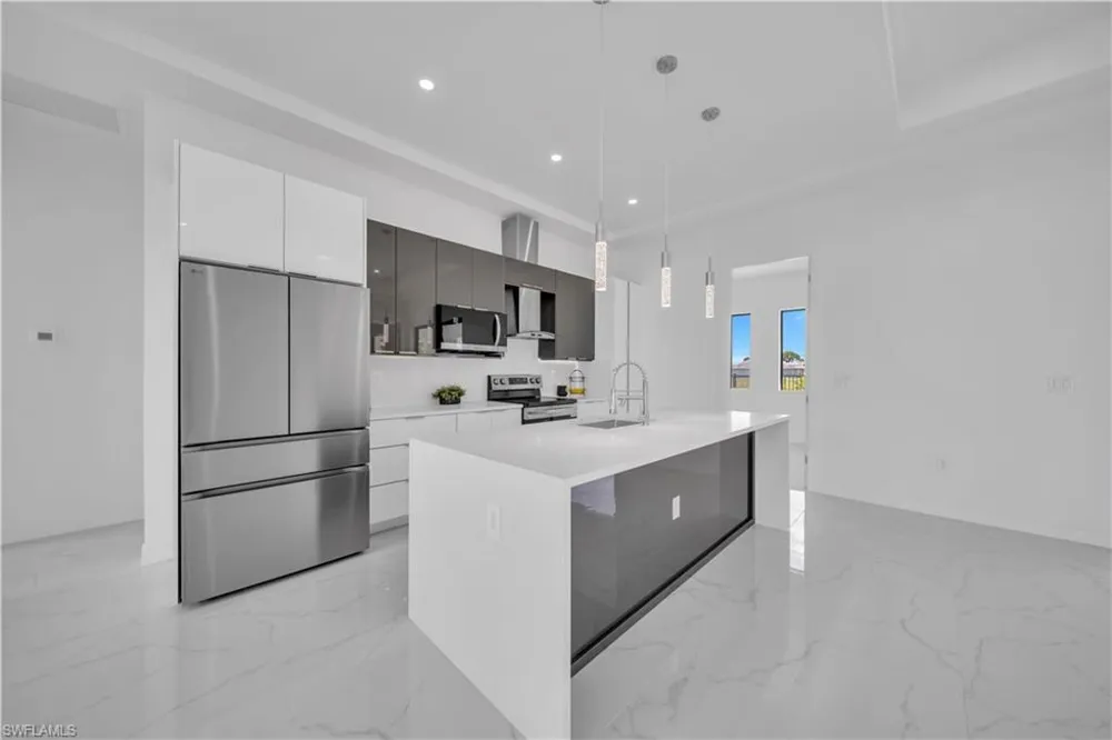 2318 NW 30th Terrace Cape Coral, FL 33993