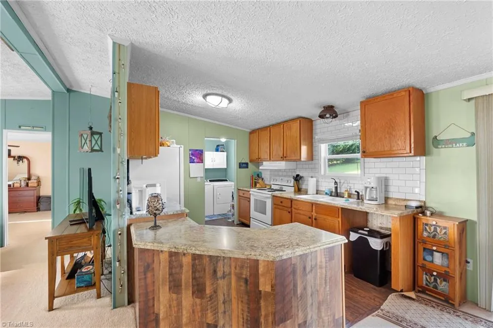 949 Riverview Road Extension Lexington, NC 27292