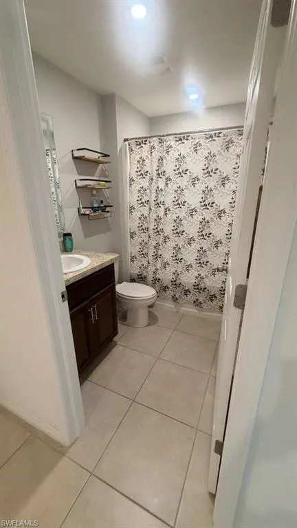1004 NE 36th Terrace Cape Coral, FL 33909