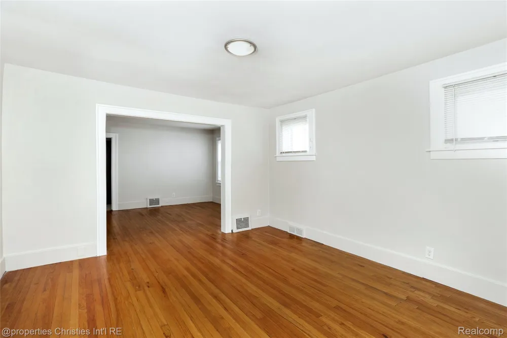 316 Spencer Street Ferndale City, MI 48220