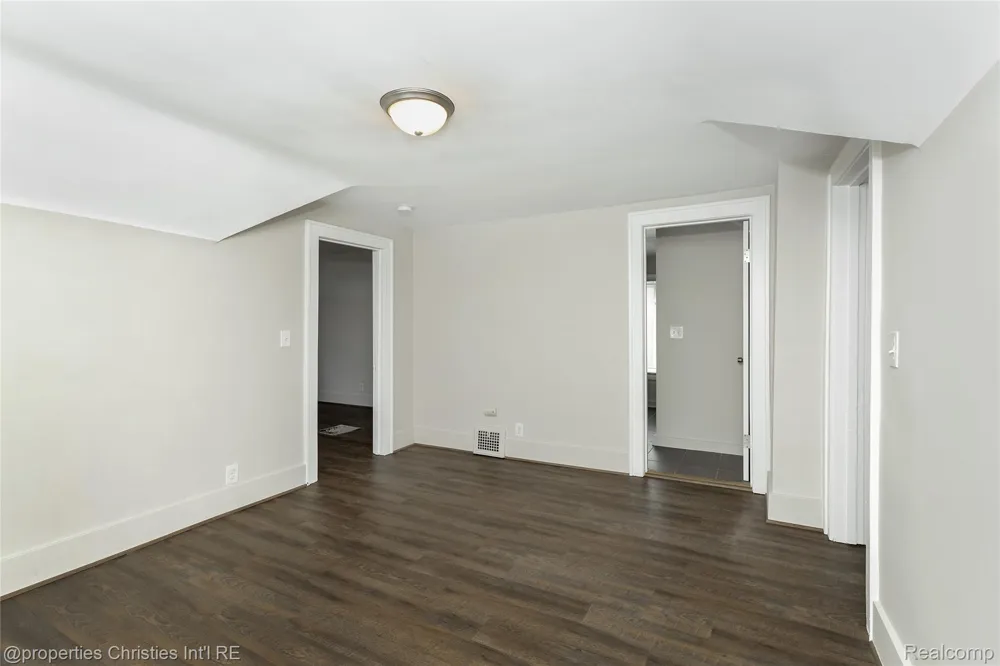 316 Spencer Street Ferndale City, MI 48220