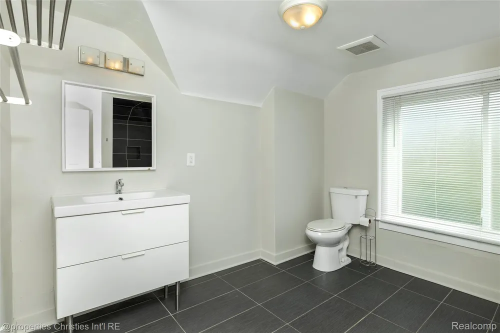 316 Spencer Street Ferndale City, MI 48220
