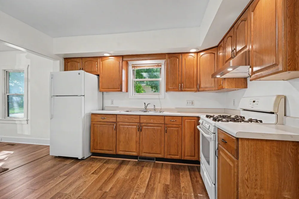 1960 Letart Avenue Muskegon City, MI 49441