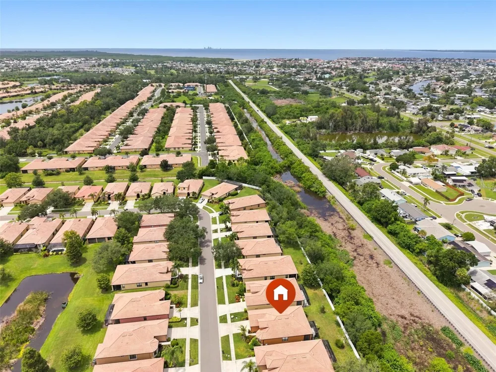 229 SILVER FALLS DRIVE Apollo Beach, FL 33572