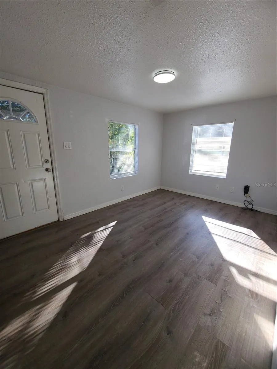 4214 E PALIFOX STREET Tampa, FL 33610
