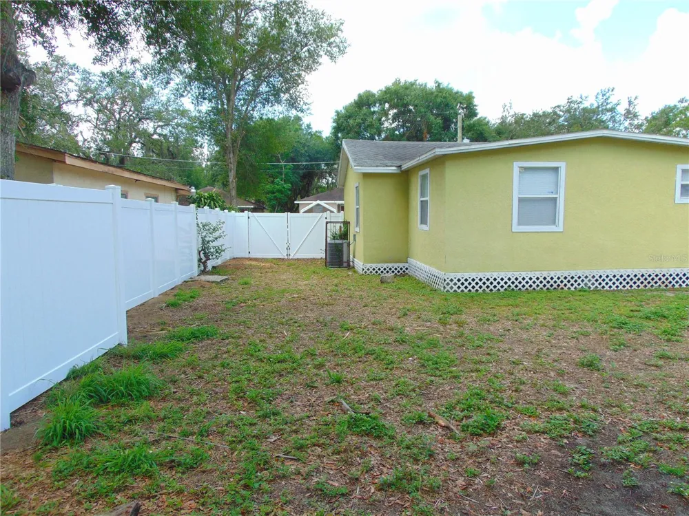 4214 E PALIFOX STREET Tampa, FL 33610