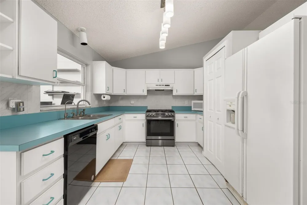 1299 AMADOR AVENUE NW Palm Bay, FL 32907