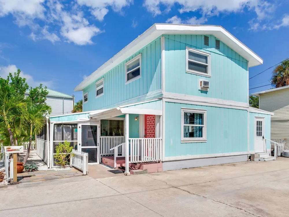 120 93RD AVENUE Treasure Island, FL 33706